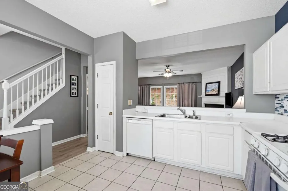 4079 Howell Park RD Duluth, GA 30096