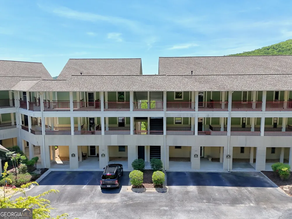 300 Banister DR Clayton, GA 30525