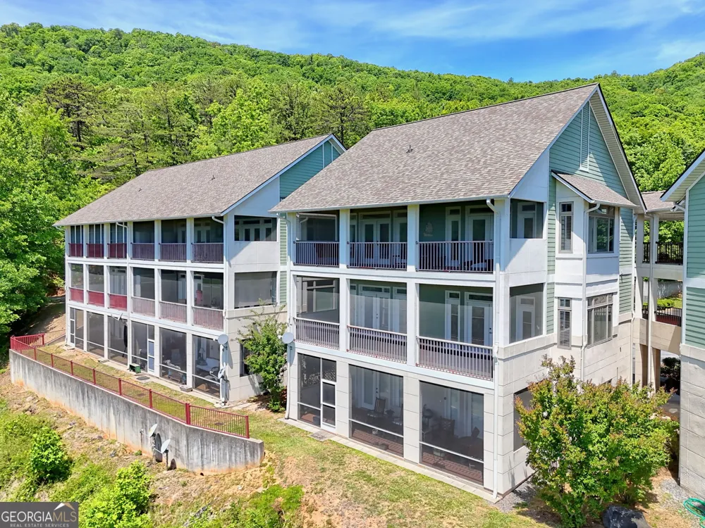 300 Banister DR Clayton, GA 30525