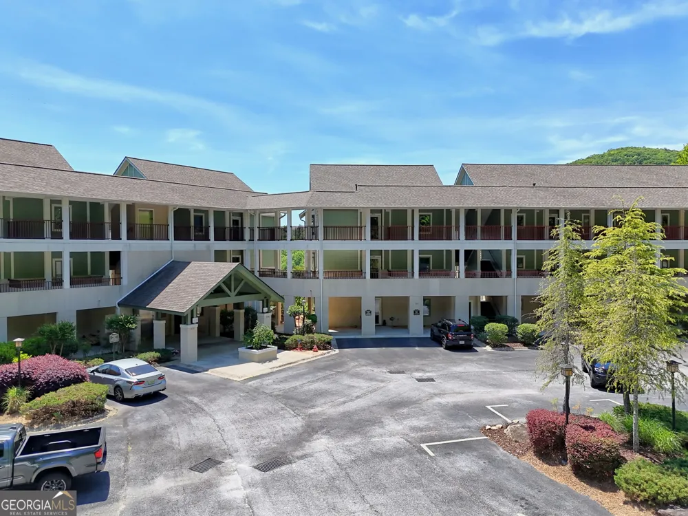 300 Banister DR Clayton, GA 30525