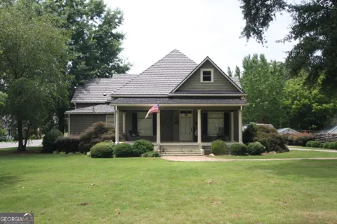 223 Bluff ST