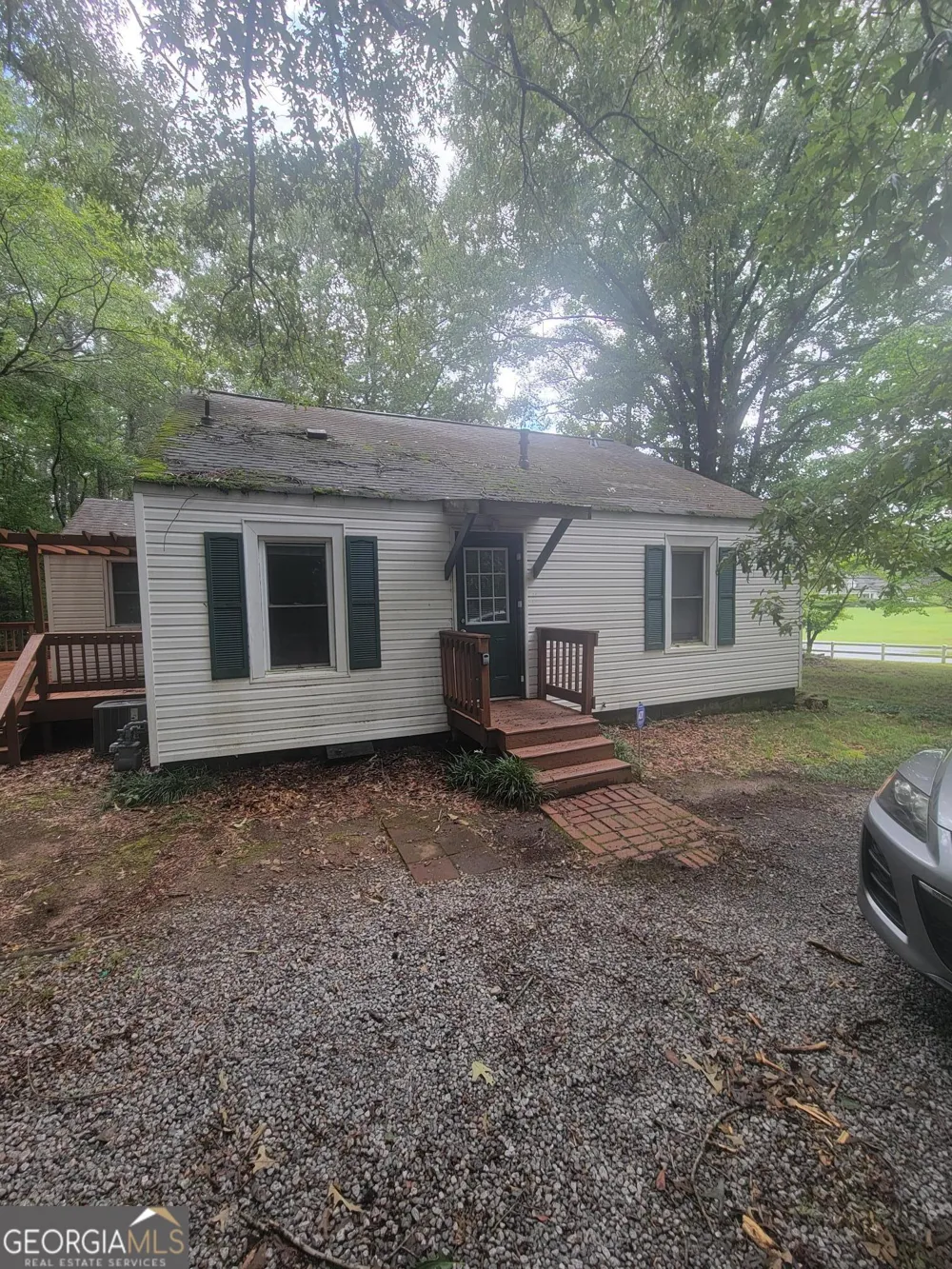 279 Ellison RD Tyrone, GA 30290