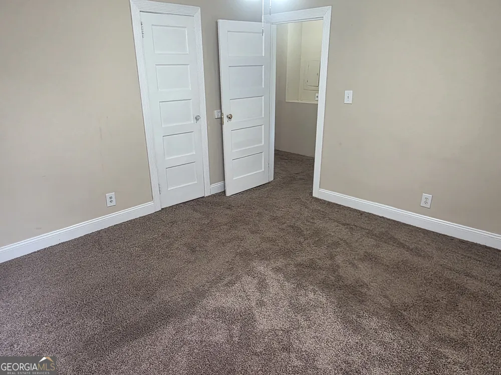 279 Ellison RD Tyrone, GA 30290