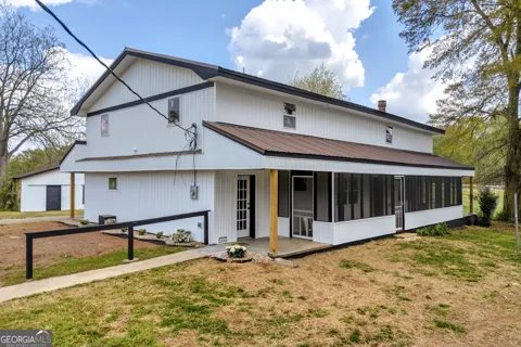 8606 Holly Springs RD
