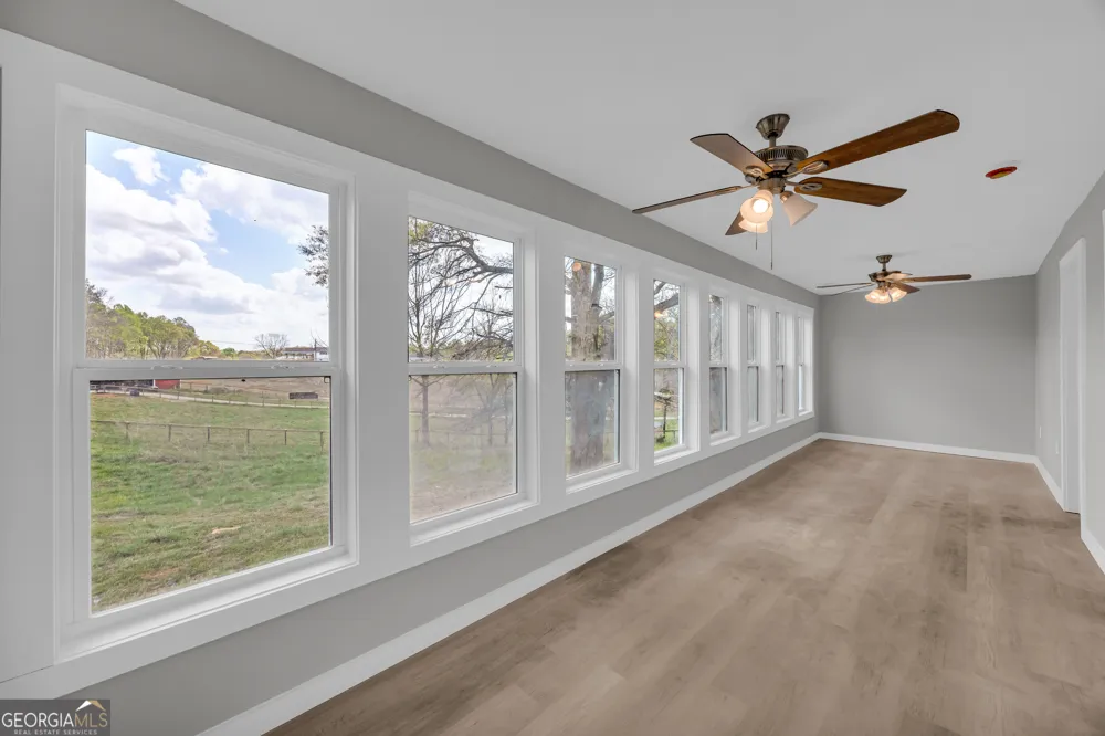 8606 Holly Springs RD Maysville, GA 30558