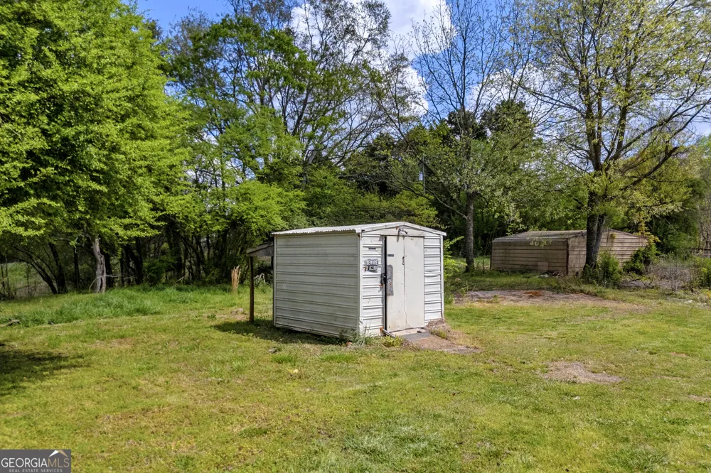 8606 Holly Springs RD Maysville, GA 30558