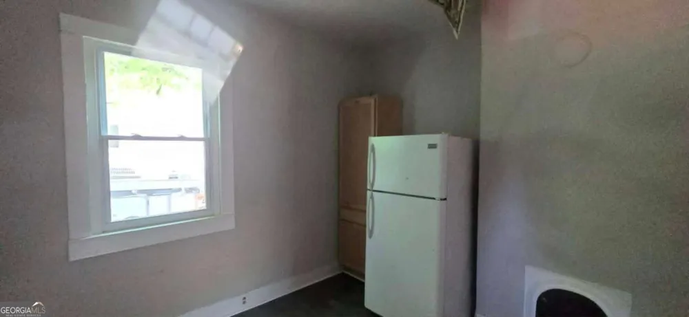 8 Spruce ST Porterdale, GA 30014