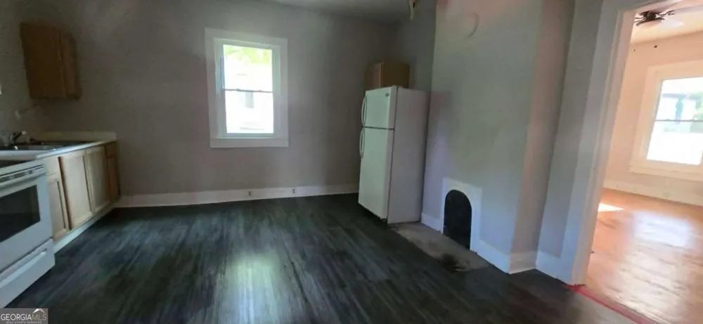 8 Spruce ST Porterdale, GA 30014