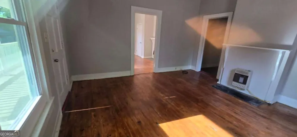 8 Spruce ST Porterdale, GA 30014
