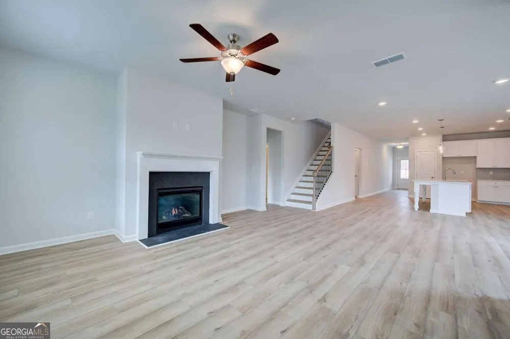 2585 Dixon PL Lawrenceville, GA 30045