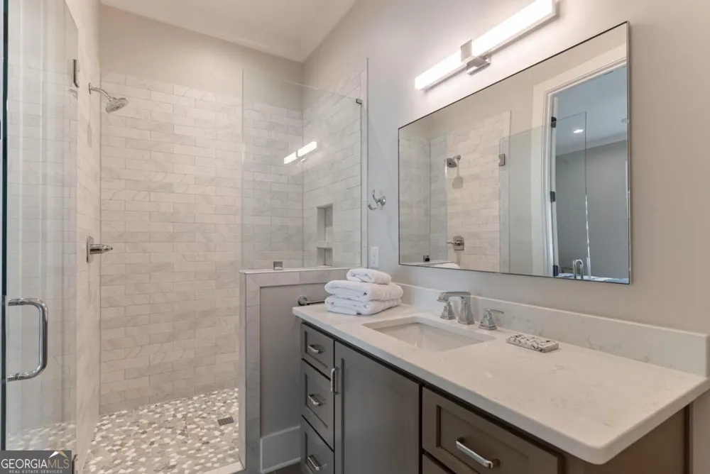 1101 Longview CMNS Greensboro, GA 30642