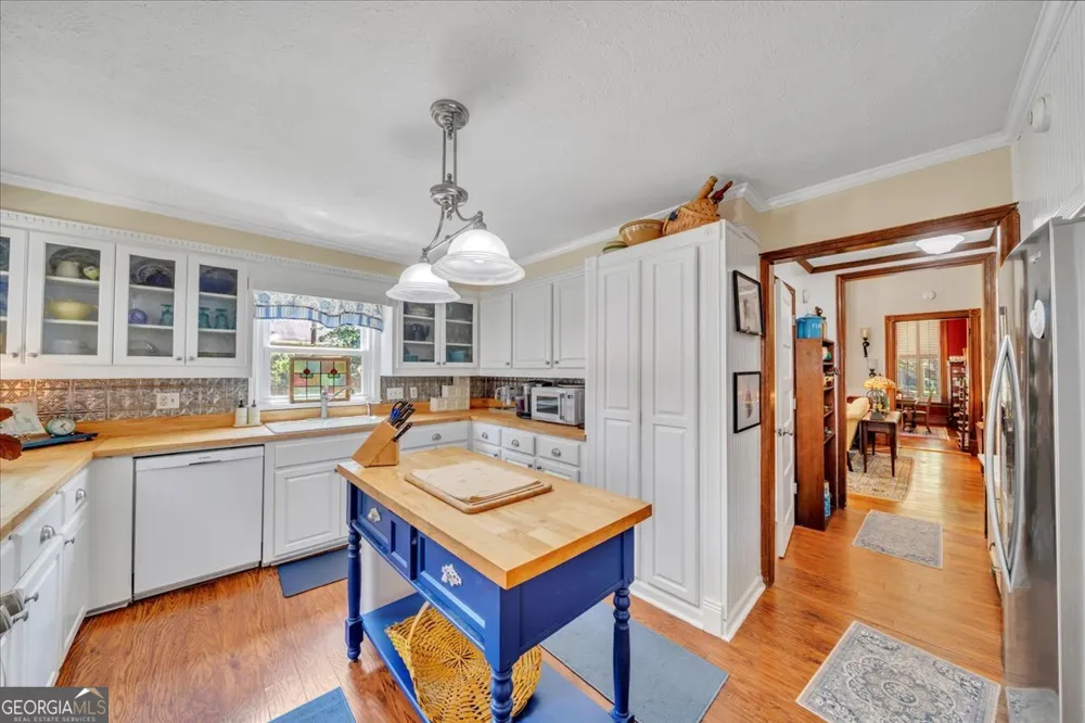 101 Everett SQ Fort Valley, GA 31030