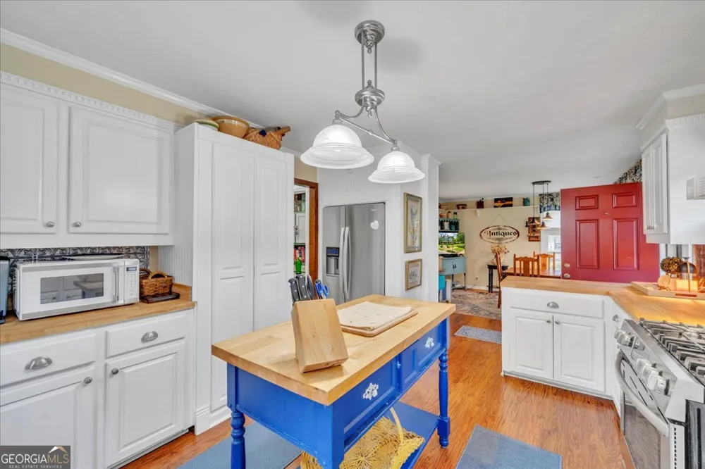 101 Everett SQ Fort Valley, GA 31030