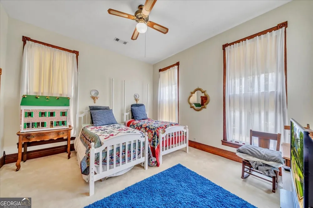 101 Everett SQ Fort Valley, GA 31030