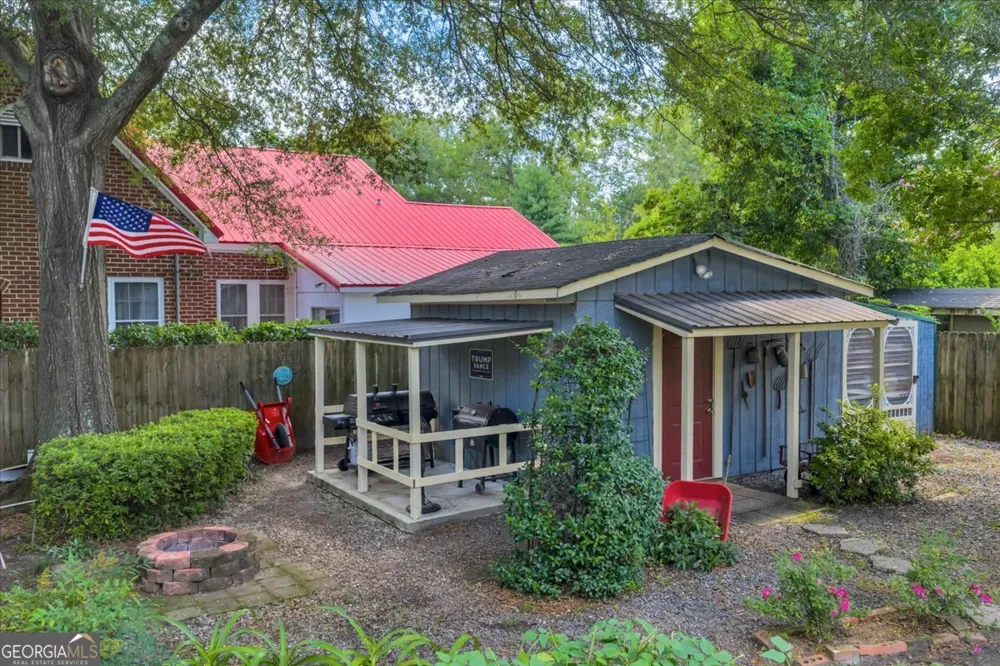 101 Everett SQ Fort Valley, GA 31030