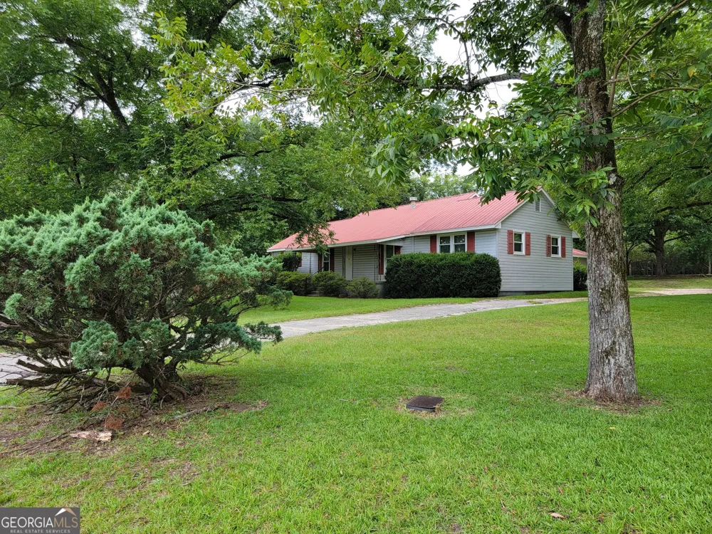367 Mt Pleasant Church RD Gordon, GA 31031
