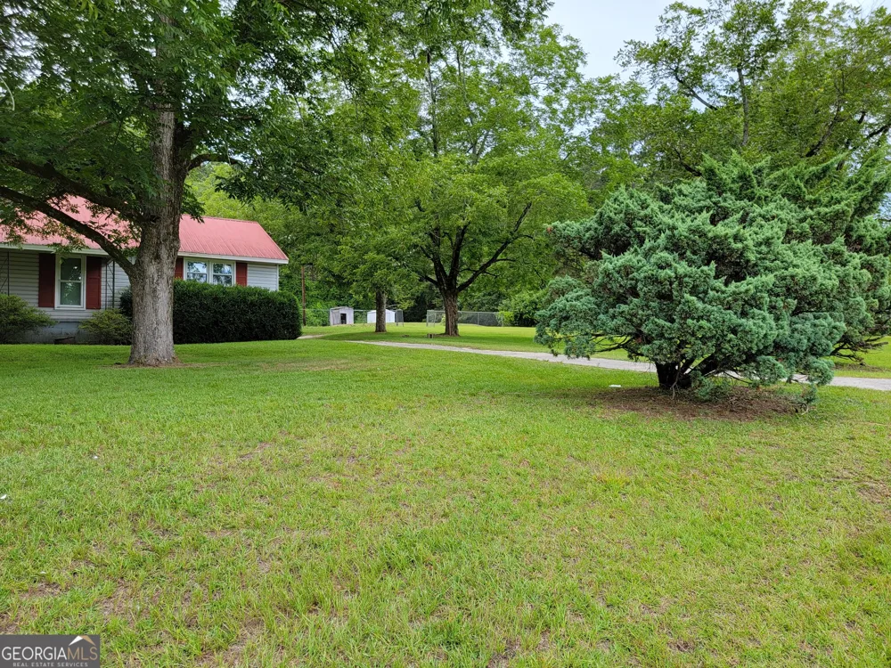 367 Mt Pleasant Church RD Gordon, GA 31031