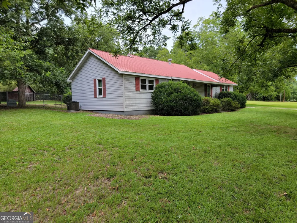 367 Mt Pleasant Church RD Gordon, GA 31031