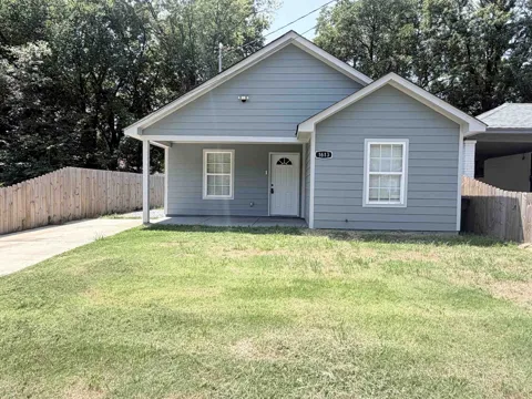 1613 LOCUST ST