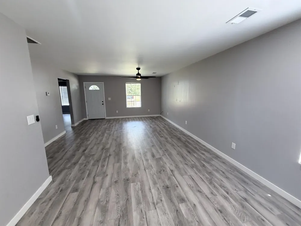 1613 LOCUST ST Memphis, TN 38108