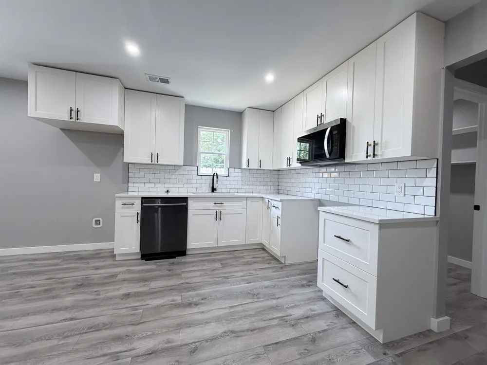 1613 LOCUST ST Memphis, TN 38108