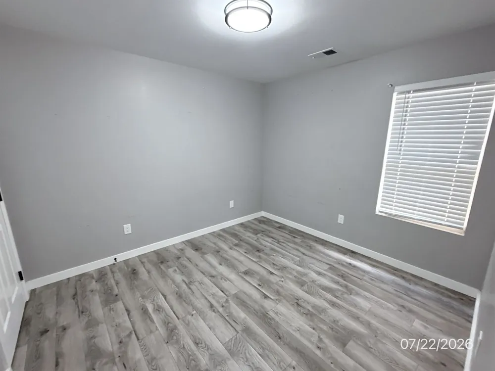 1613 LOCUST ST Memphis, TN 38108