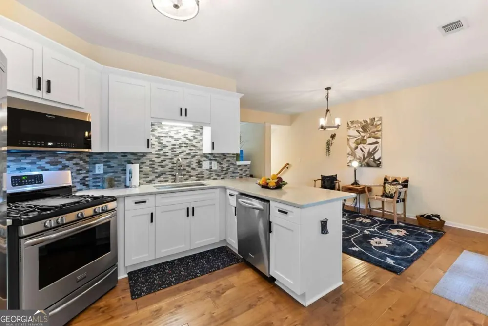 2105 Millgate LN Buford, GA 30519