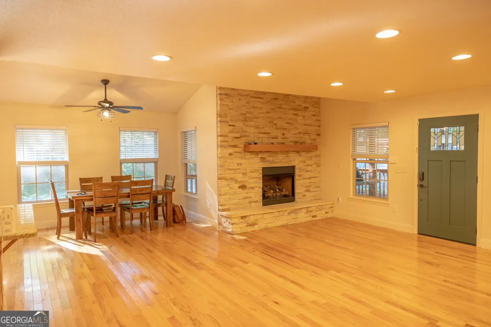 182 Oak Hills DR Morganton, GA 30560