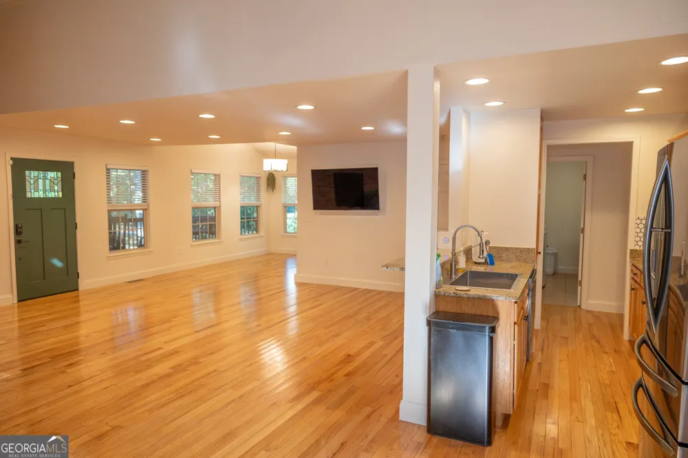 182 Oak Hills DR Morganton, GA 30560
