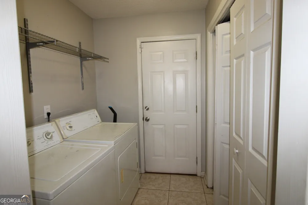 3374 Mosswood Lane Rex, GA 30273