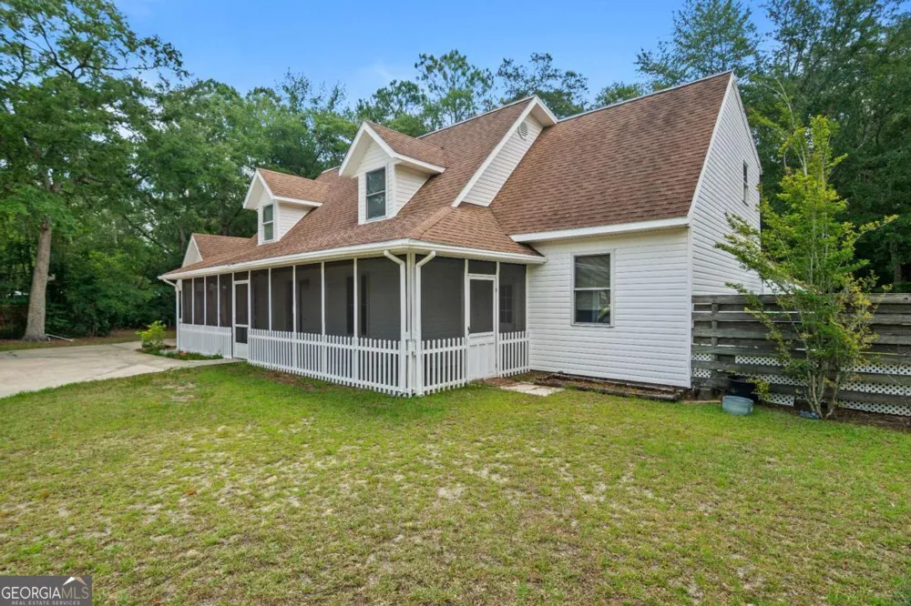 157 Ole Oak RD Allenhurst, GA 31301