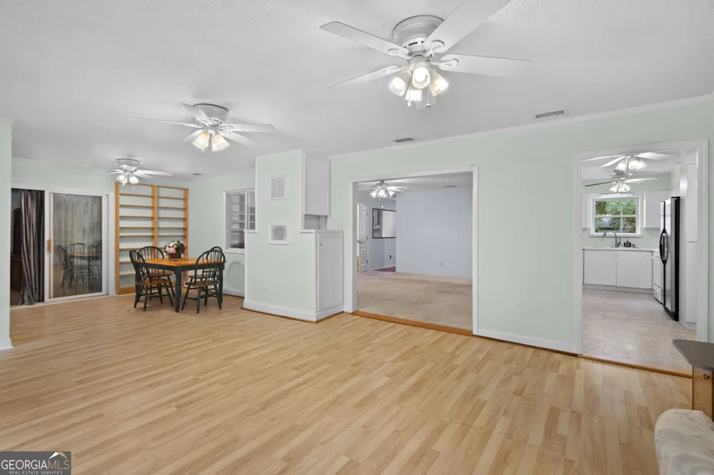 157 Ole Oak RD Allenhurst, GA 31301