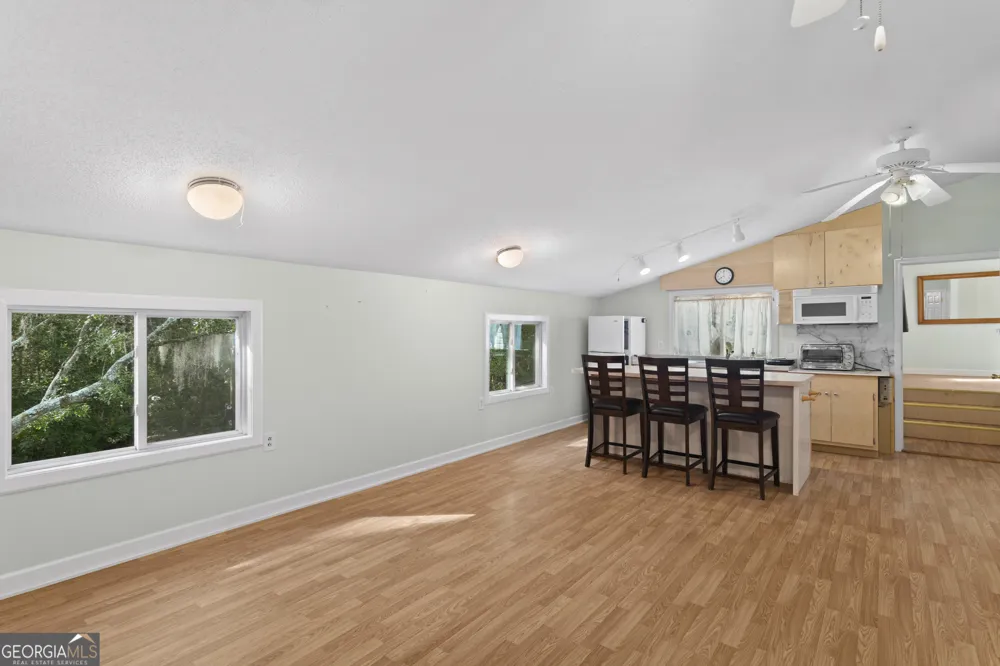 157 Ole Oak RD Allenhurst, GA 31301