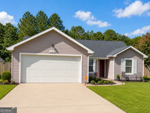 109 Almond CIR