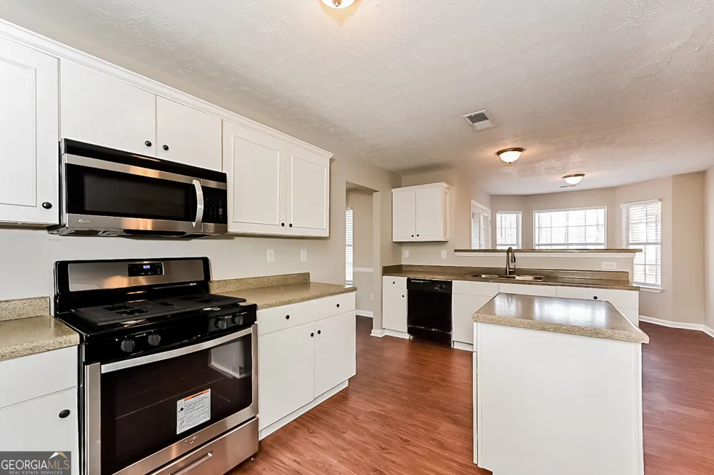 3998 Peachtree Farms RD Rex, GA 30273