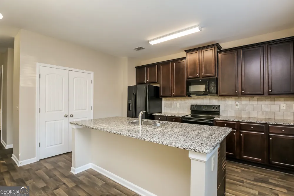 870 Walnut Woods DR Braselton, GA 30517