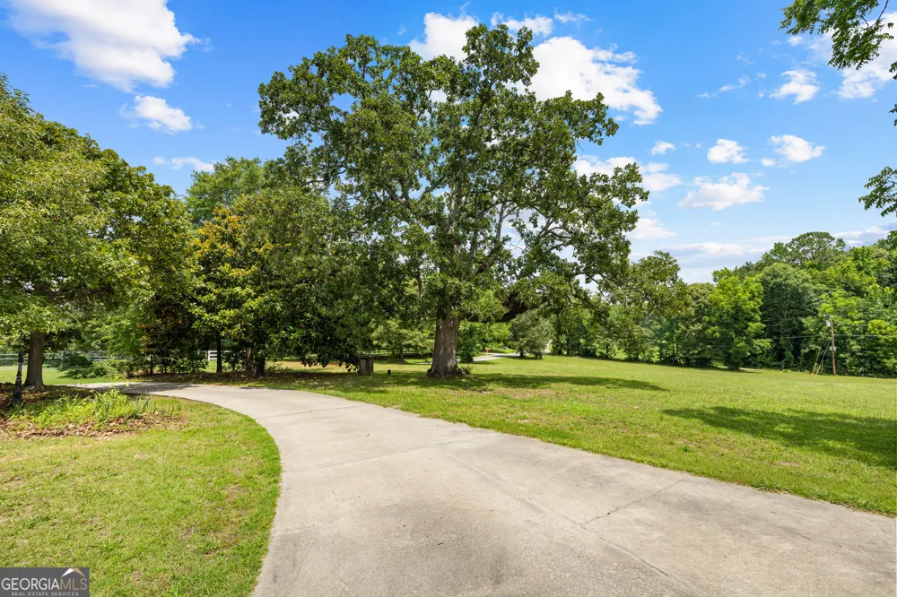 140 Massengale RD Brooks, GA 30205