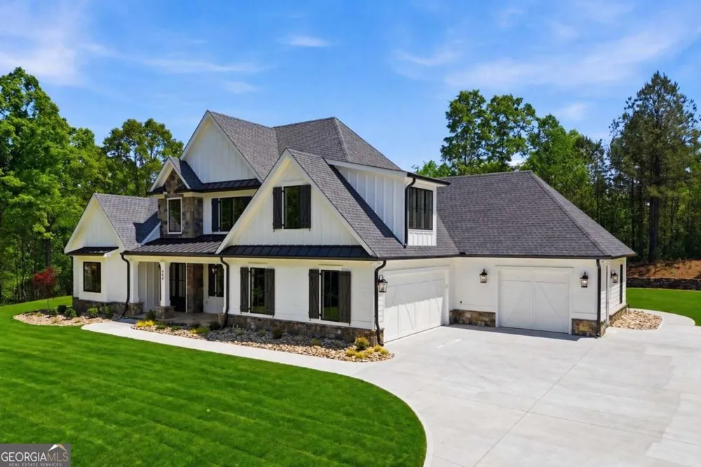 466 Mt Olive Church LN White, GA 30184