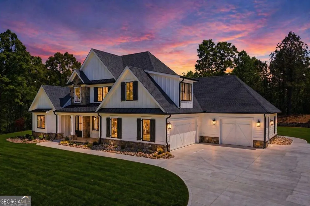 466 Mt Olive Church LN White, GA 30184