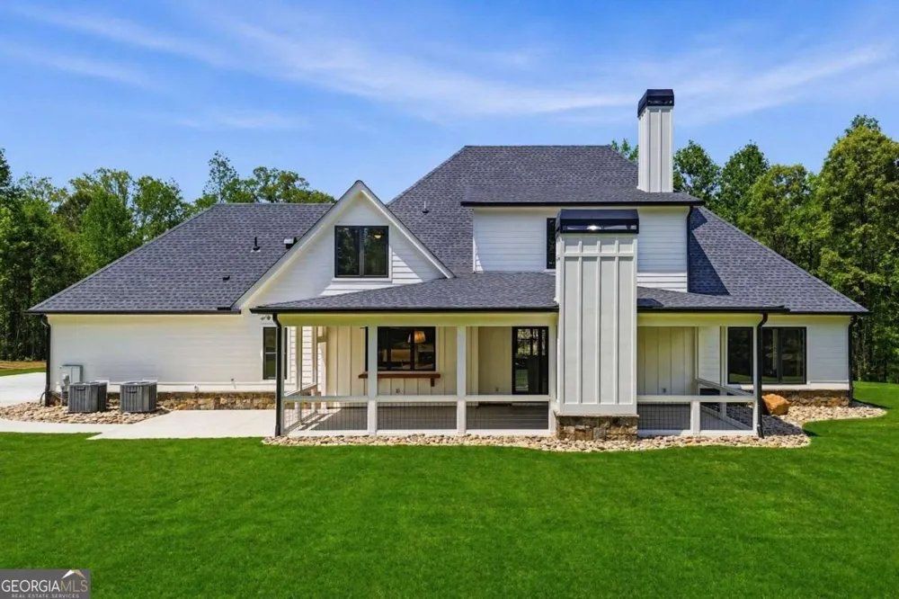466 Mt Olive Church LN White, GA 30184