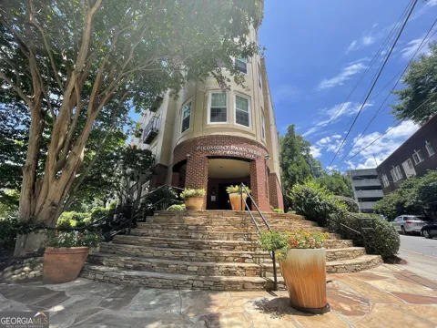 1029 Piedmont AVE NE