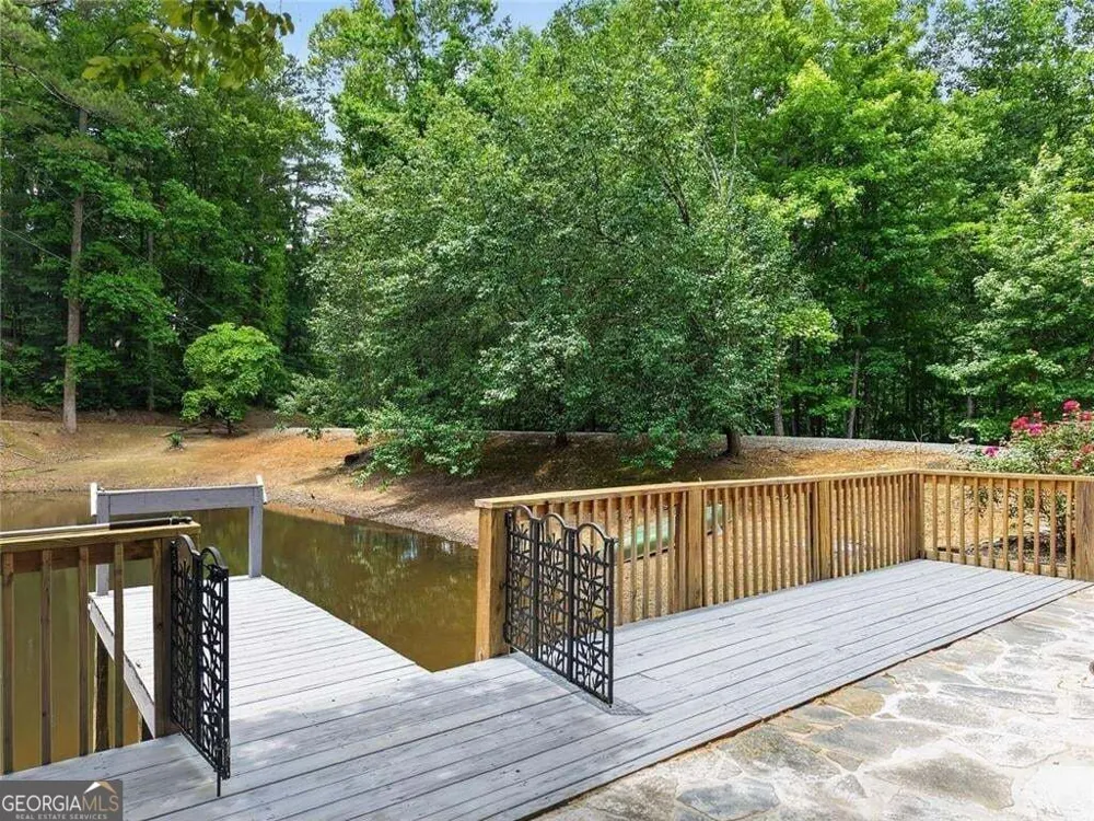 105 Whitestone Road North Talking Rock, GA 30175