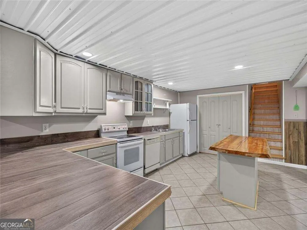 105 Whitestone Road North Talking Rock, GA 30175