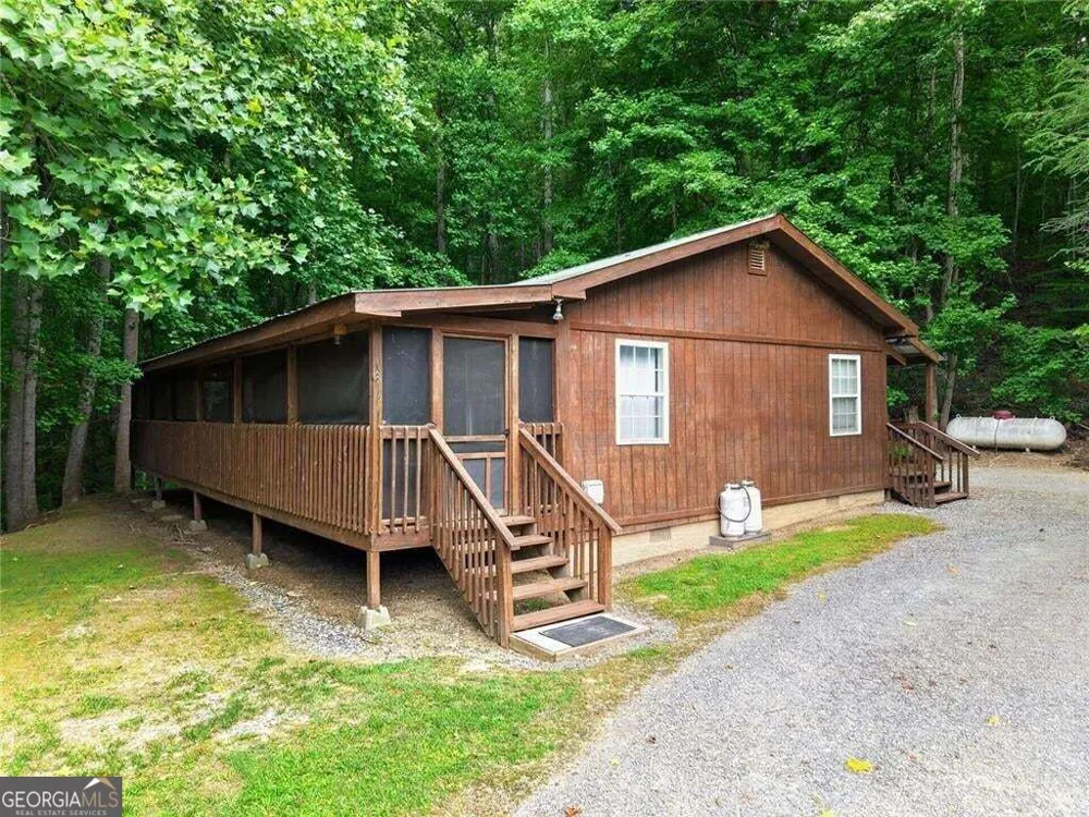 105 Whitestone Road North Talking Rock, GA 30175