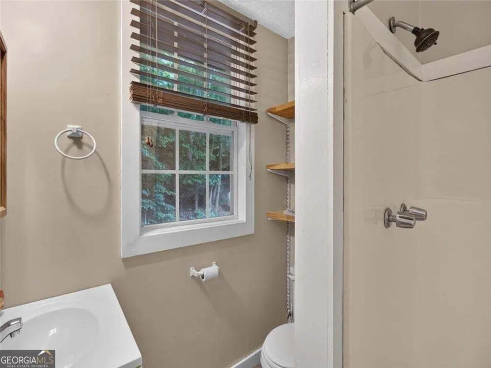 105 Whitestone Road North Talking Rock, GA 30175
