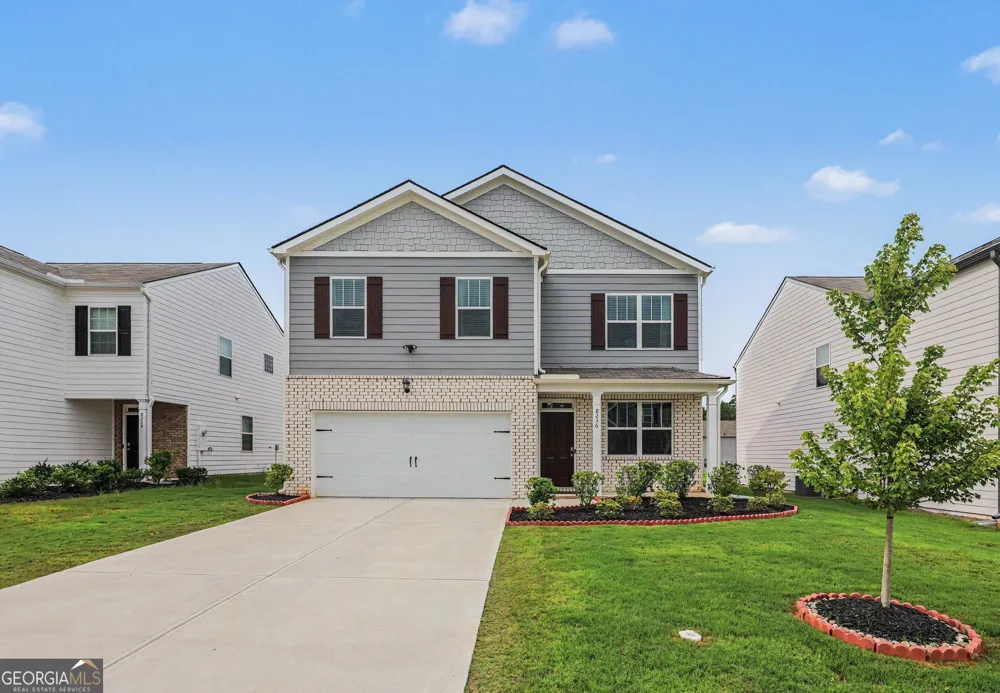 8236 Castleton DR Fairburn, GA 30213