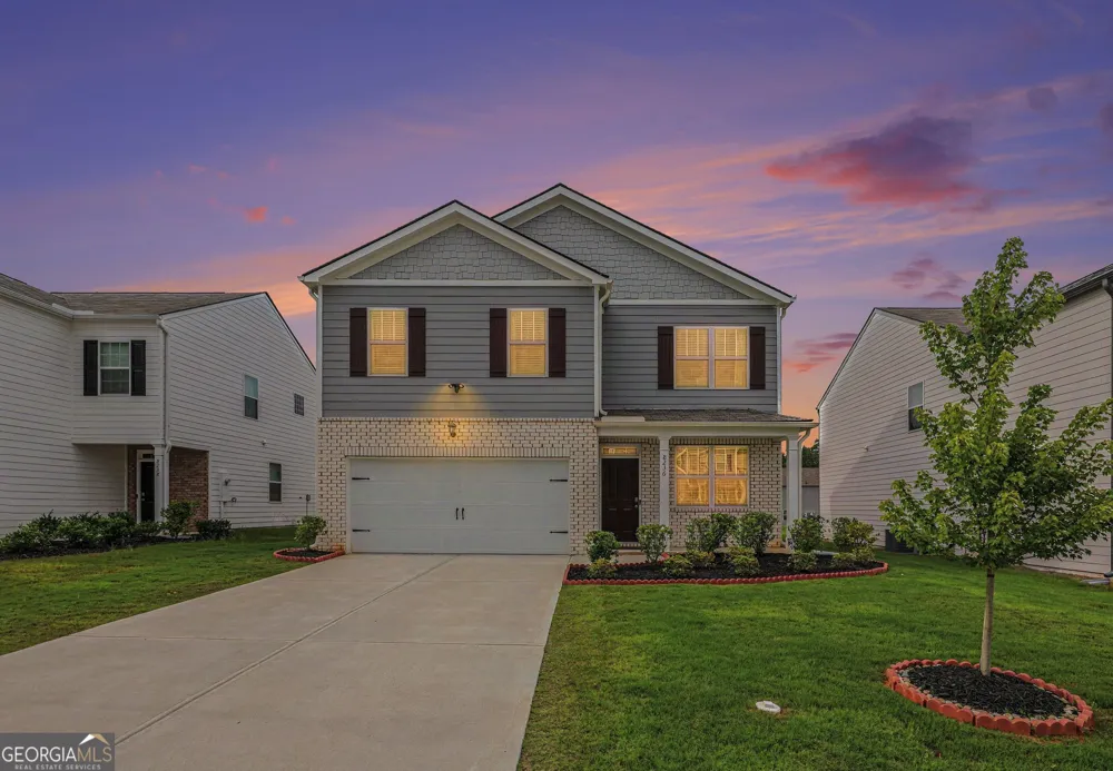 8236 Castleton DR Fairburn, GA 30213