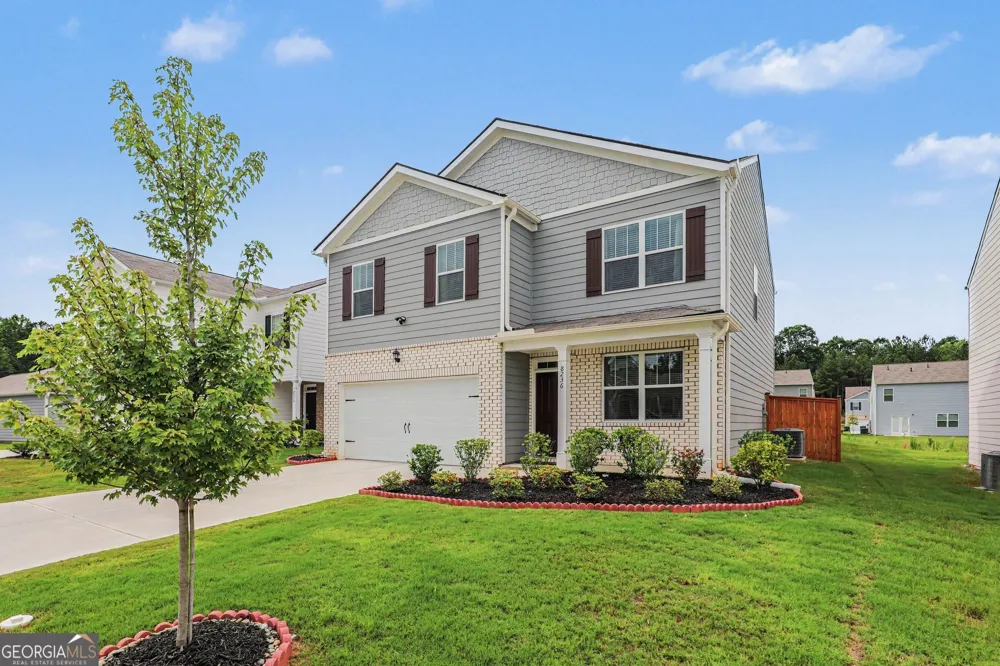8236 Castleton DR Fairburn, GA 30213