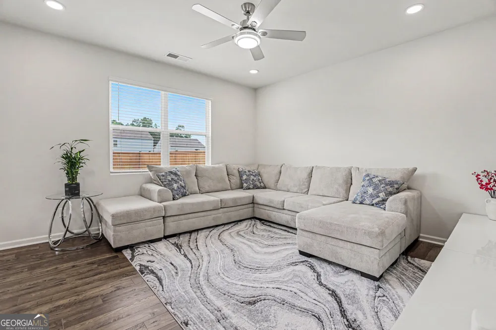 8236 Castleton DR Fairburn, GA 30213