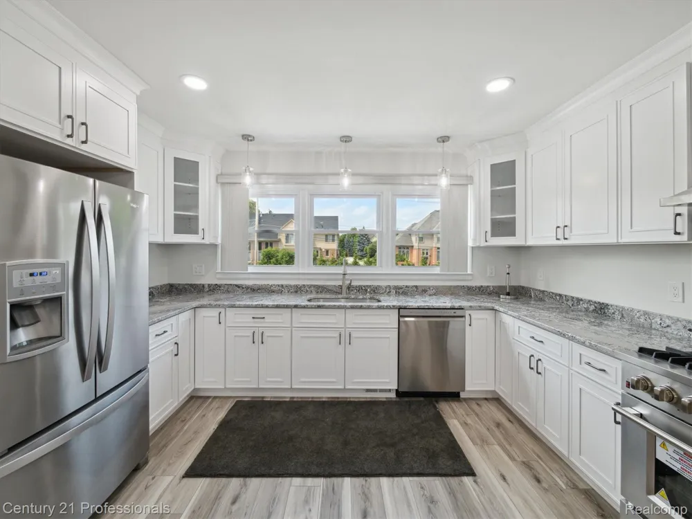 21120 Halsted Road Northville City, MI 48167